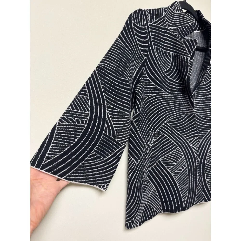NWT - by ANTHROPOLOGIE Pietra Black/White Knit Single Snap 3/4 Sleeve Jacket, S
